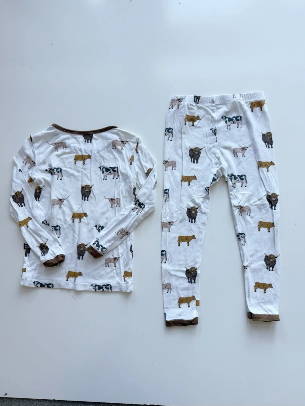 Kyte Baby Cow Print Bamboo Pajamas Size 4T
